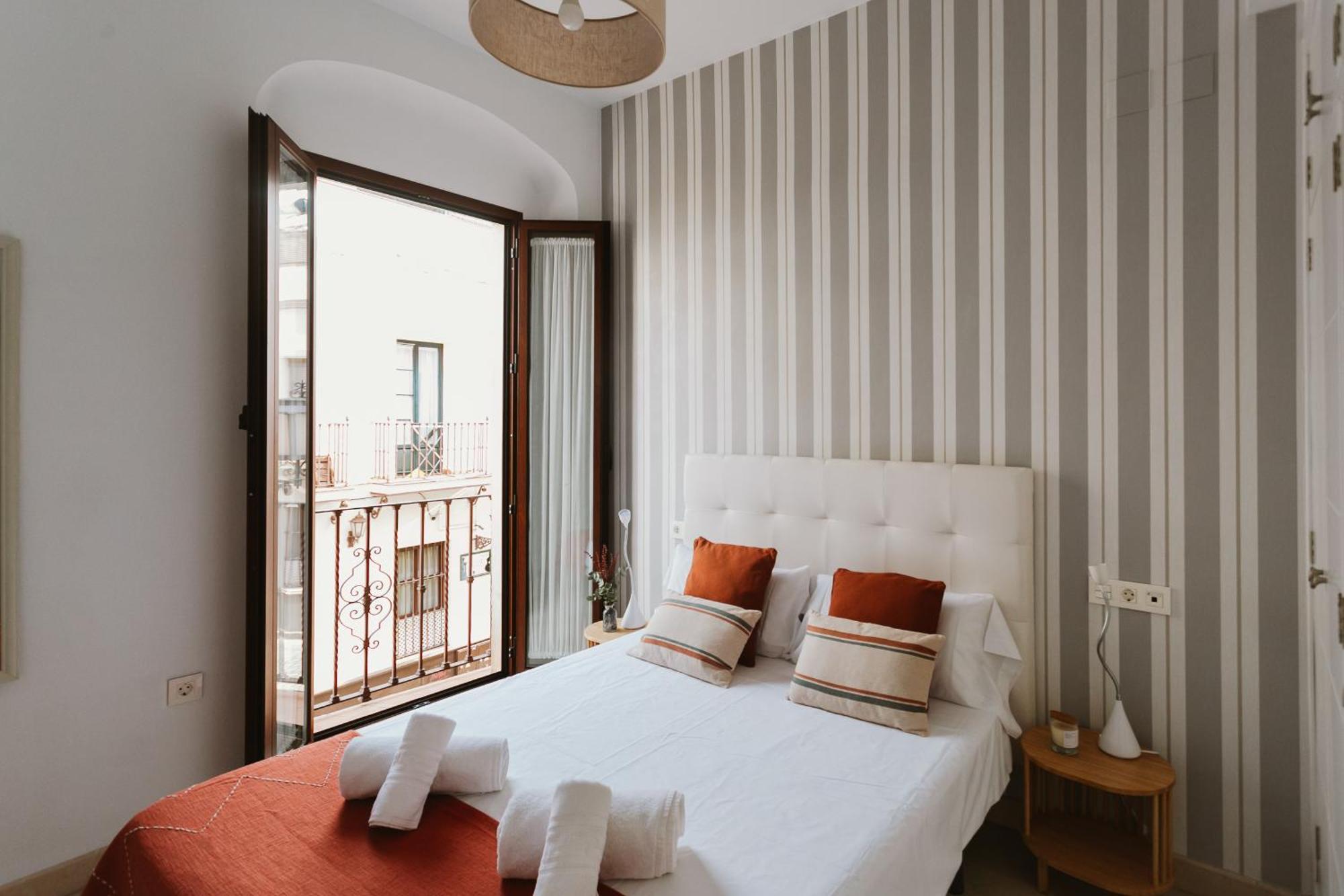 Apto. Con Terraza Privada Centro Sevilla Eksteriør billede