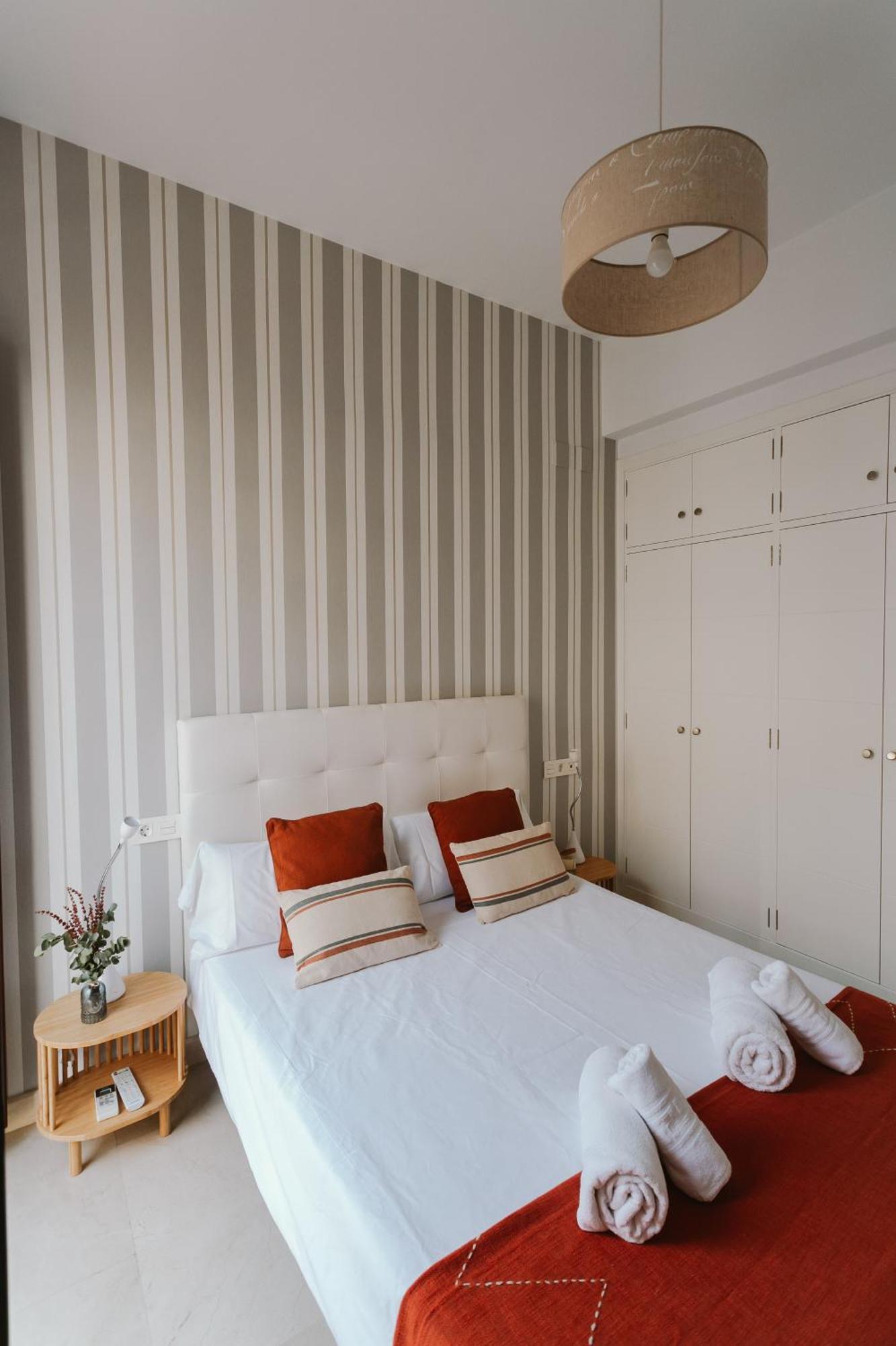 Apto. Con Terraza Privada Centro Sevilla Eksteriør billede